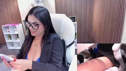         online show from 10-03-25, 11:24