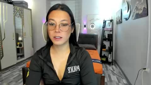 Snapshot of naugtycummer69 chatting on 10-04-25, 05:49 JAY online show from 10-04-25, 05:49