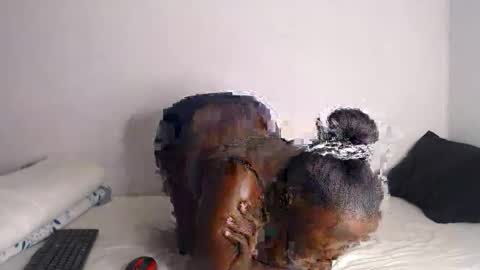 nawtylezi696 online show from 10-30-25, 06:52