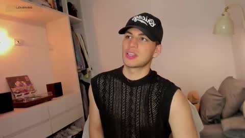 Snapshot of naxttan chatting on 03-20-26, 02:16 Natan online show from 03-20-26, 02:16