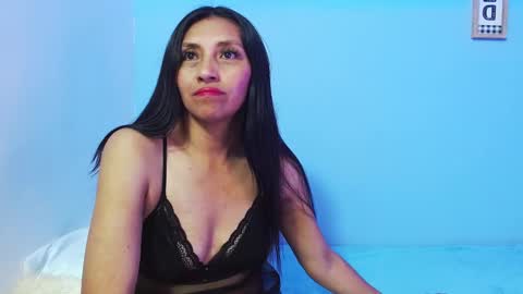 naya_10 online show from 10-06-25, 11:24