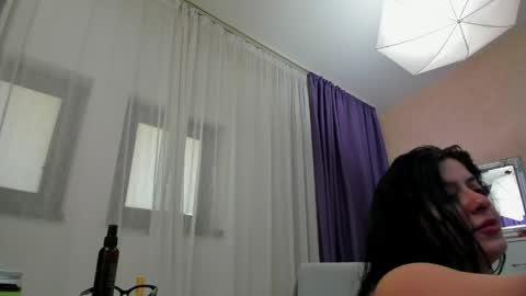 Eliza online show from 05-04-26, 10:22