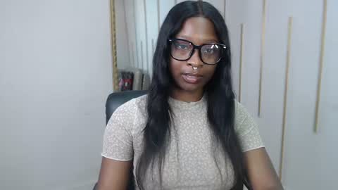 Nayaris 3 online show from 06-15-26, 02:36