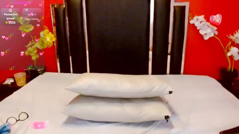 Lady Nayla online show from 02-01-25, 11:27