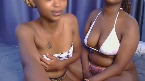 Snapshot of naylah18 chatting on 10-02-25, 04:52 Britney online show from 10-02-25, 04:52