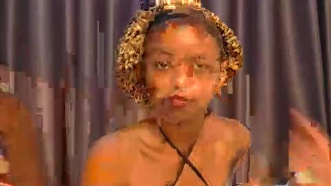 Snapshot of naylah18 chatting on 10-19-25, 03:51 Britney online show from 10-19-25, 03:51