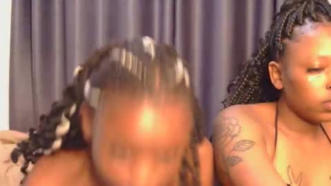 Snapshot of naylah18 chatting on 11-16-25, 05:18 Britney online show from 11-16-25, 05:18