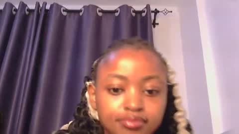 Snapshot of naylah18 chatting on 12-15-25, 06:23 Britney online show from 12-15-25, 06:23