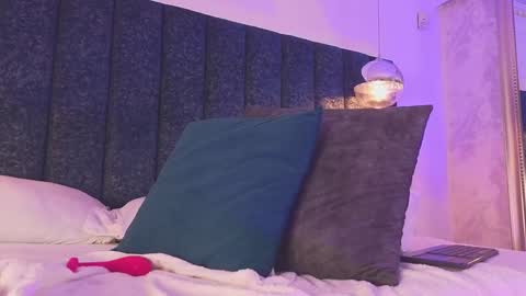 Juli  online show from 02-08-25, 03:00