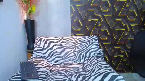 Nazper online show from 09-18-25, 02:41