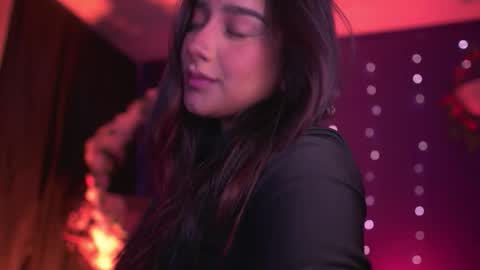 Nefertari online show from 01-11-26, 11:37