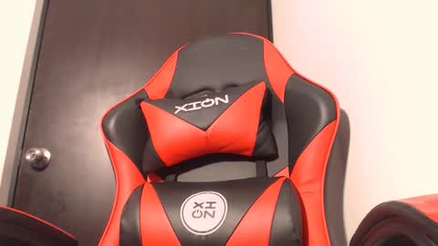 Laura   online show from 10-09-25, 08:29