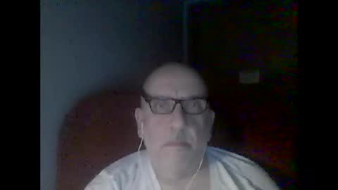 Tom online show from 01-25-25, 01:43