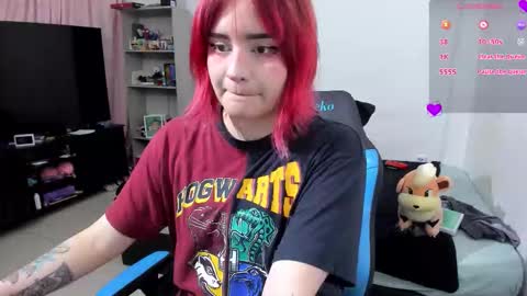 Geek Nicole    im Neeko UwU online show from 09-21-25, 07:54