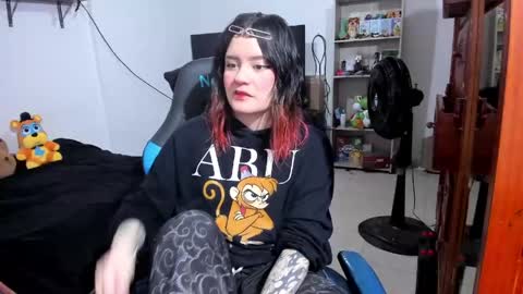 Geek Nicole    im Neeko UwU online show from 05-09-26, 04:01