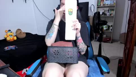 Geek Nicole    im Neeko UwU online show from 05-12-26, 11:51