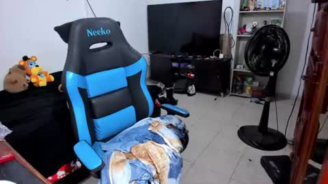 Geek Nicole    im Neeko UwU online show from 06-24-26, 11:53
