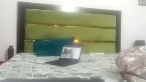 Snapshot of neerajjoy chatting on 05-10-26, 06:13 neerajjoy online show from 05-10-26, 06:13