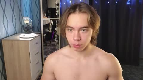 Snapshot of neganxxl chatting on 10-07-25, 03:25 Negan online show from 10-07-25, 03:25