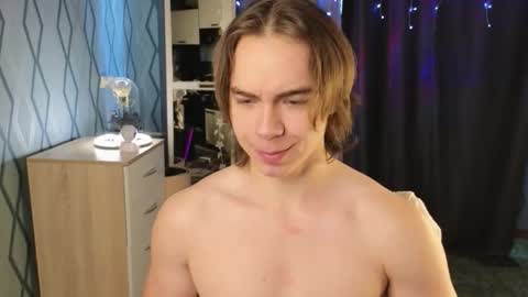 Snapshot of neganxxl chatting on 10-11-25, 04:33 Negan online show from 10-11-25, 04:33