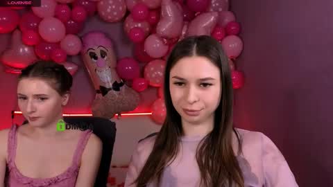 Snapshot of nekky_mouse chatting on 02-11-26, 11:26 Meow online show from 02-11-26, 11:26