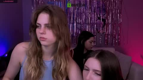 Snapshot of nekky_mouse chatting on 02-26-26, 10:14 Meow online show from 02-26-26, 10:14