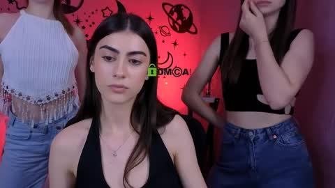 Snapshot of nekky_mouse chatting on 04-16-26, 10:27 Meow online show from 04-16-26, 10:27