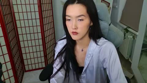 Neko online show from 11-06-25, 02:07