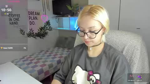 Kate online show from 04-01-26, 01:52