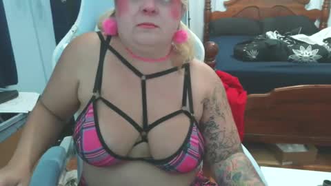 NekoKittenz online show from 09-17-25, 12:12