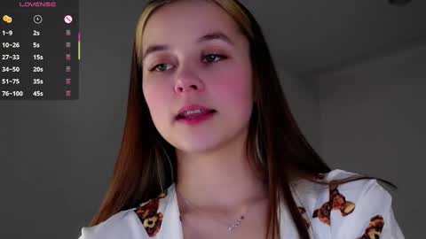 Lana online show from 02-10-25, 01:24