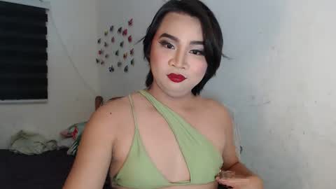 Snapshot of nellathegoodcummer chatting on 10-25-25, 01:51 nellathegoodcummer online show from 10-25-25, 01:51