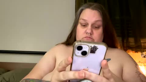 Nellie Atlas online show from 02-16-25, 01:36