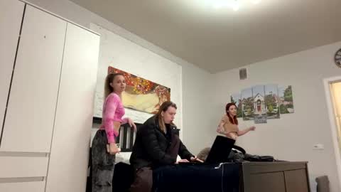 Snapshot of nelly_yy chatting on 02-08-25, 01:44 nelly_yy online show from 02-08-25, 01:44