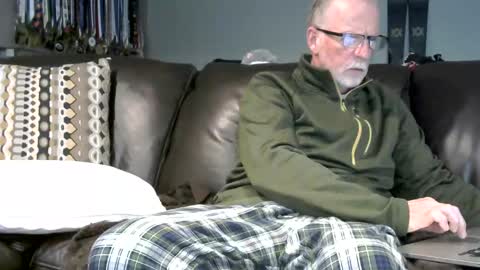 Jack online show from 12-18-25, 01:00