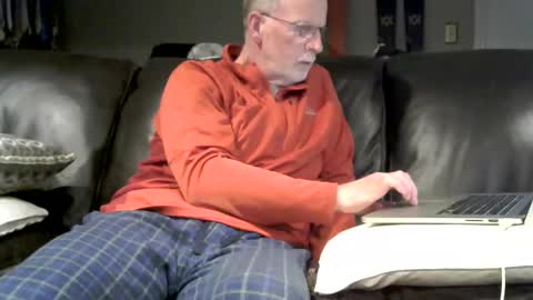 Snapshot of neman4u2c chatting on 04-27-26, 12:52 Jack online show from 04-27-26, 12:52