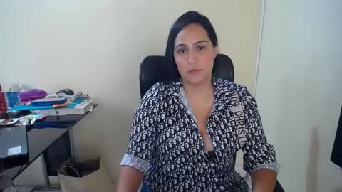 kelly lopez online show from 12-04-24, 02:15