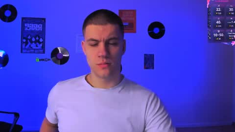 neo_raze_ online show from 05-10-26, 07:08