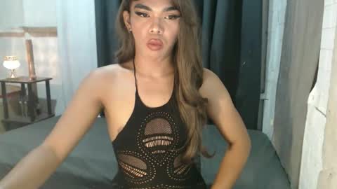 neomi online show from 10-03-25, 03:42