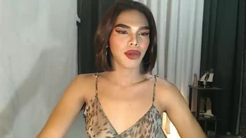 neomi online show from 01-11-26, 03:50