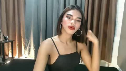 Snapshot of neomi_hardcock chatting on 02-10-26, 07:07 neomi online show from 02-10-26, 07:07