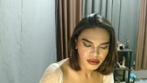 Snapshot of neomi_hardcock chatting on 05-11-26, 03:40 neomi online show from 05-11-26, 03:40