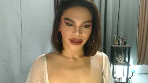 Snapshot of neomi_hardcock chatting on 05-28-26, 04:48 neomi online show from 05-28-26, 04:48
