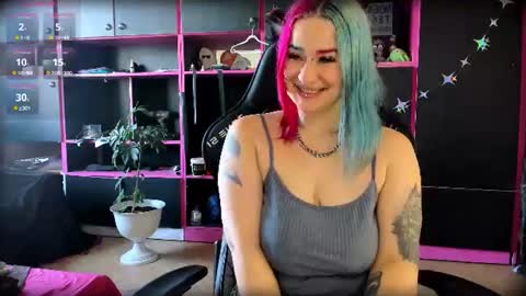 Snapshot of neon_baddie chatting on 07-22-26, 07:33 Ada online show from 07-22-26, 07:33