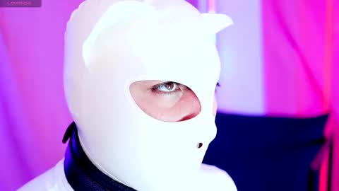 Snapshot of neonaesthetrix chatting on 02-19-25, 04:22 Neon Aesthetrix online show from 02-19-25, 04:22