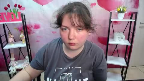 NeonilaLisova online show from 05-06-26, 11:04