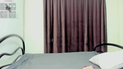 Snapshot of neonsakura chatting on 04-09-26, 05:18 Sakura online show from 04-09-26, 05:18
