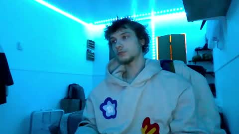 nephew_p online show from 05-10-26, 03:23