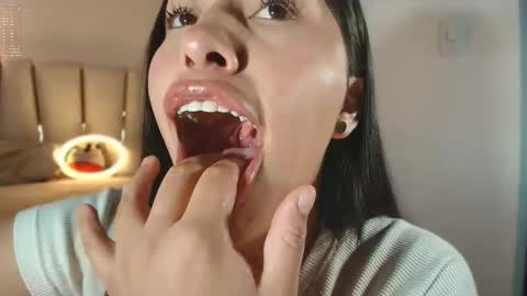 Snapshot of nerak_a chatting on 02-05-25, 02:51 Helena Every Friday new video for my fan club loves online show from 02-05-25, 02:51