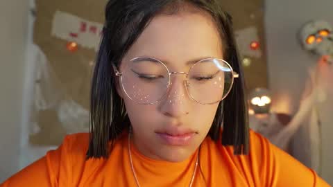 Snapshot of nerak_a chatting on 10-27-25, 06:12 Helena Every Friday new video for my fan club loves online show from 10-27-25, 06:12